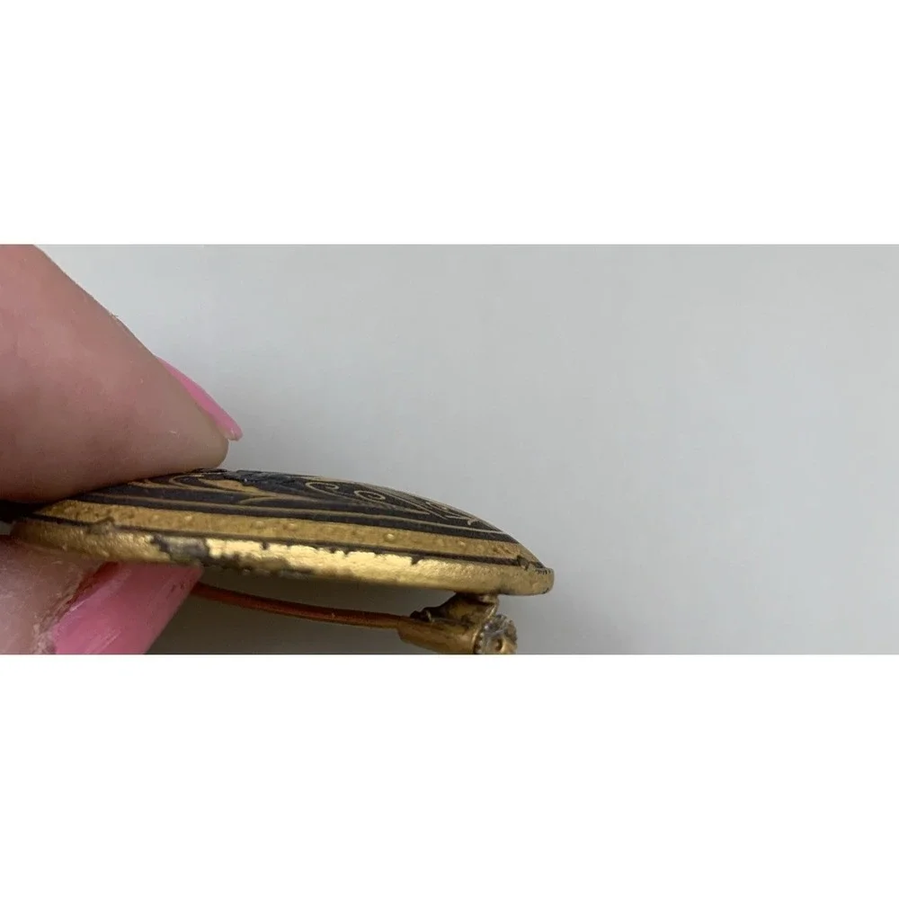 Vintage Spanish Damascene Brooch Bird And Fountain Design - Picture 9 of 10